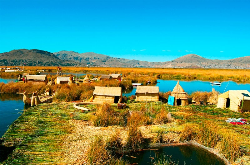 islas flotantes los uros Puno